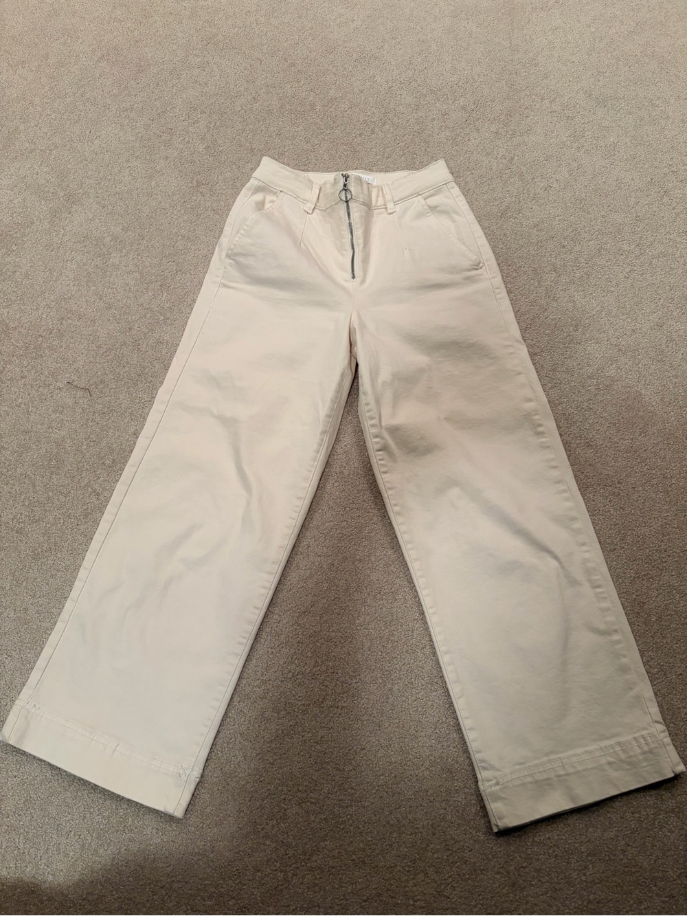 Women’s Wide-Leg Chino Pants in Cream